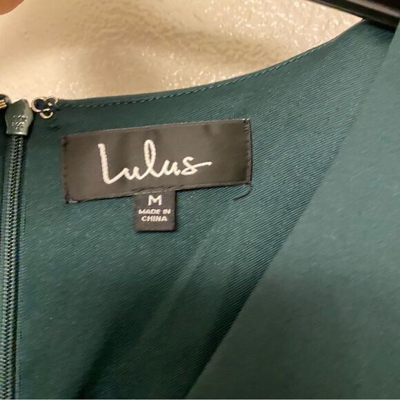 Lulu's Hello World Dress Kelly emerald Green Midi romantic Sleeveless V-Neck M - Picture 7 of 10